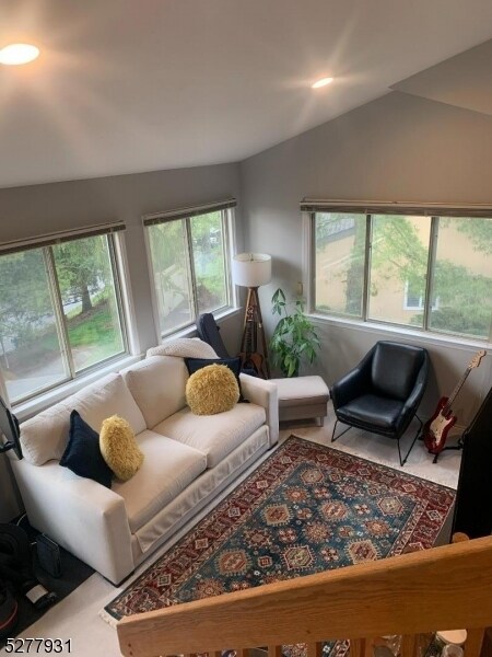 Building Photo - 32 Kayser Ln