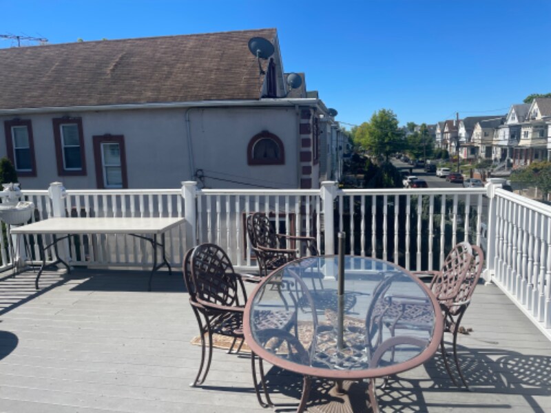 Foto del edificio - 1018 North Ave