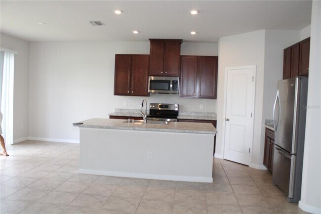 Foto del edificio - 18337 Falling Pine Needle Ln