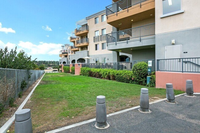 Building Photo - 3887 Pell Pl
