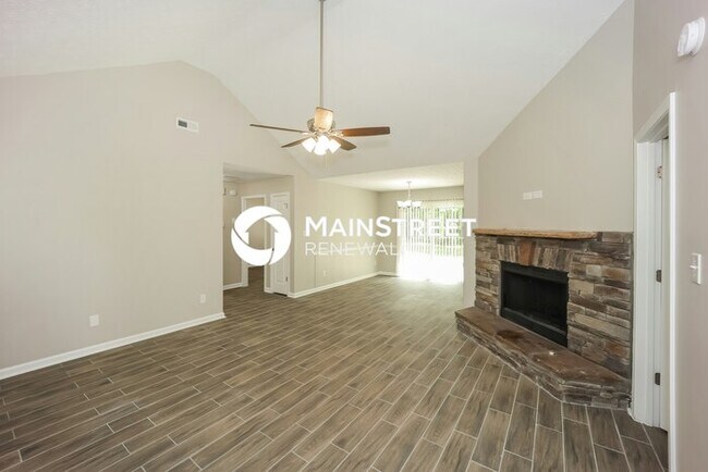 Building Photo - 3 Bedroom Pet-Friendly Home in NEWNAN, GA with Main Street Renewal