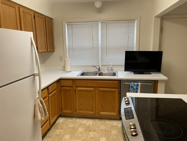 Foto del edificio - 101 Mitchell Cir