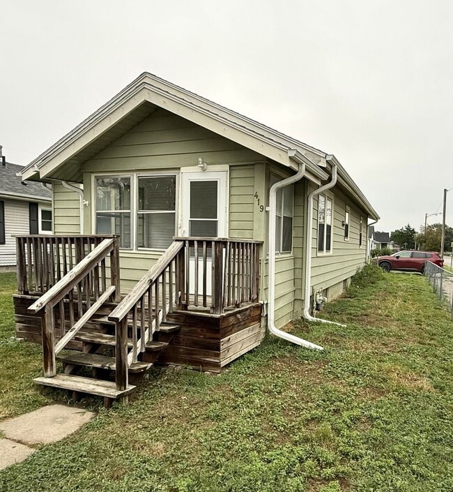Building Photo - 419 S 24th St