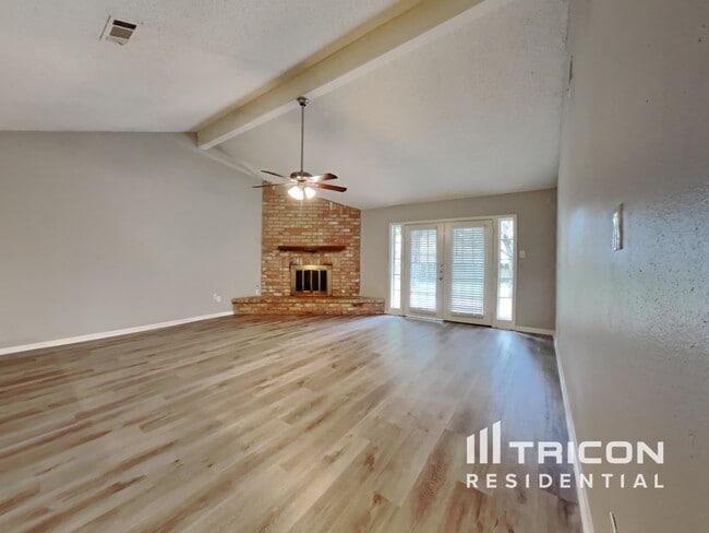 Building Photo - 3434 Deer Valley Dr