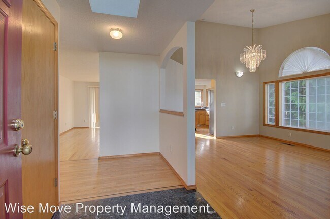 Building Photo - 3 br, 2 bath House - 211 NW 98th Cir