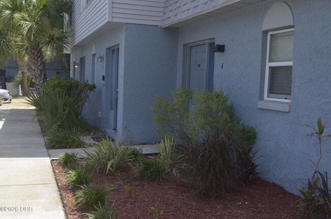 Building Photo - 175 Yorktowne Dr