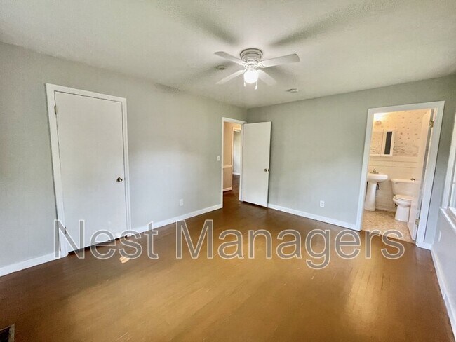 Foto del edificio - 4128 Faison Ave