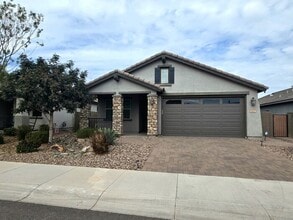 Building Photo - 2822 W Blue River Dr