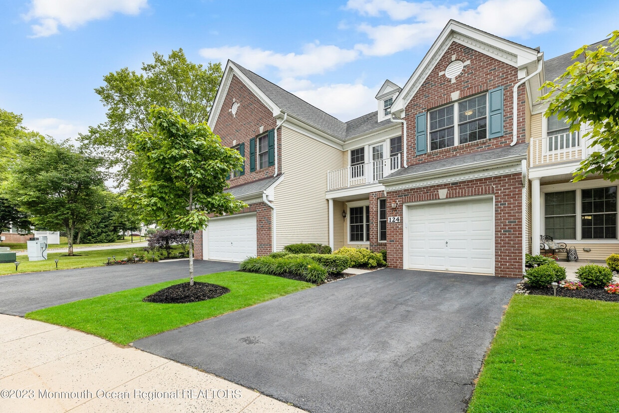 Foto principal - 124 Deepwater Cir