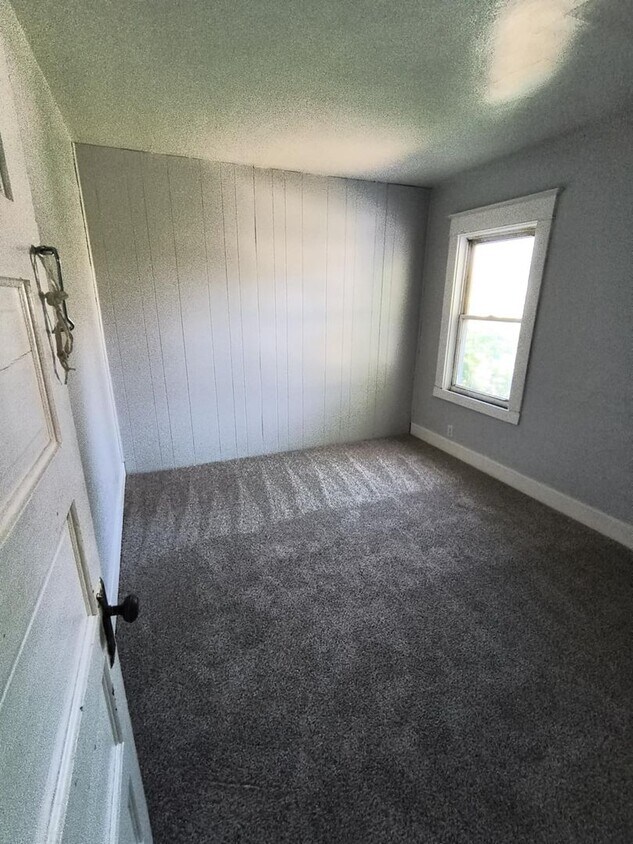 Foto del edificio - Spacious 3 bedroom Located in East Toledo