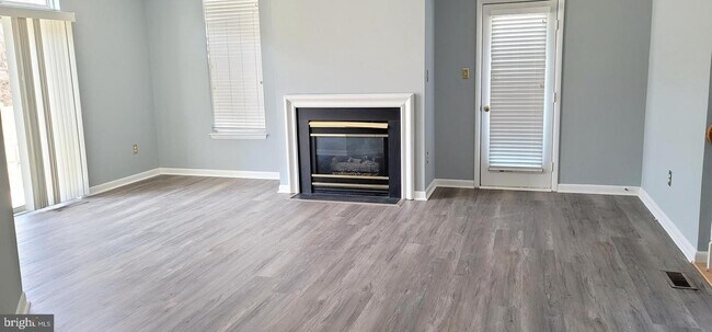 Building Photo - 18093 Royal Bonnet Cir