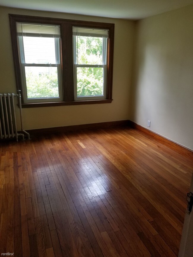 Building Photo - 2 br, 1 bath  - 32 Tappan St