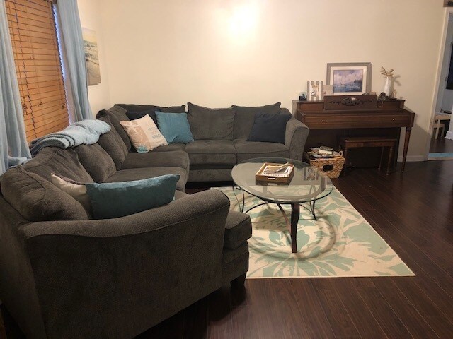 Sala de estar - 3104 Harvest Rd