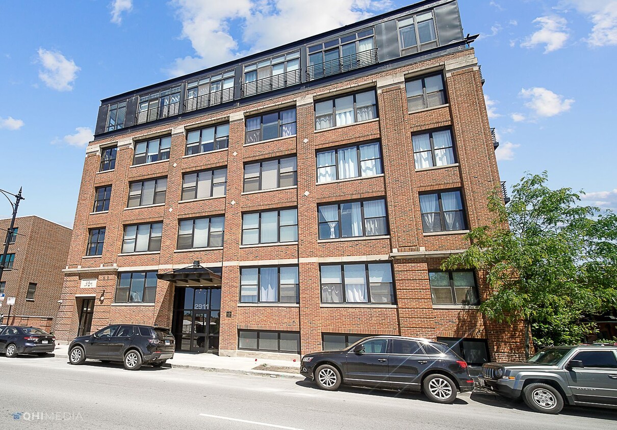 Primary Photo - 2911 N Western Ave