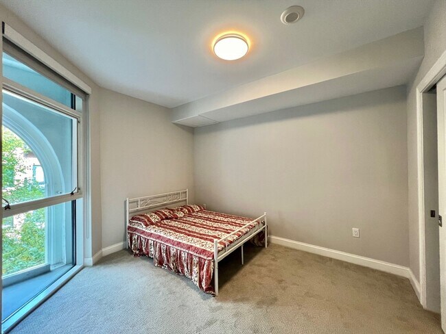 Foto del edificio - 771 Harrison Ave