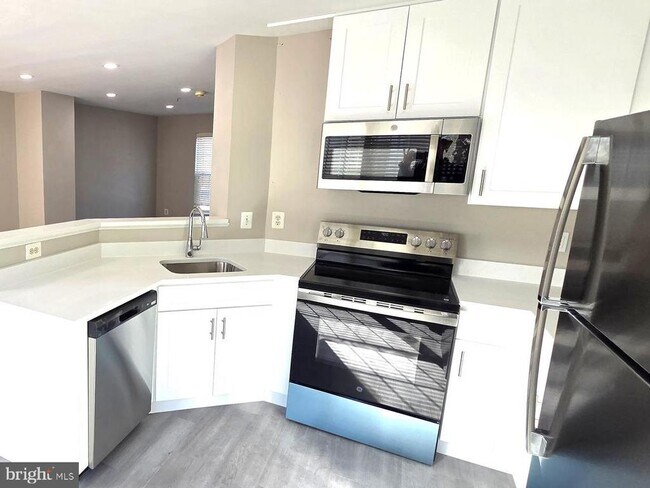 Foto del edificio - 13804 Churchville Dr