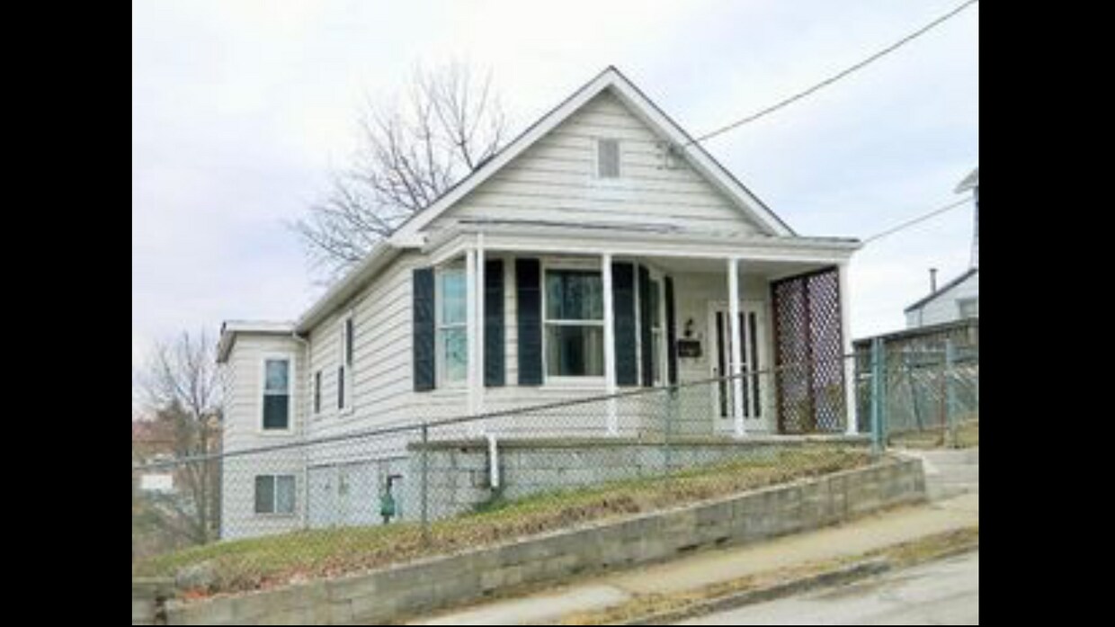Foto principal - 9 Hall Ave