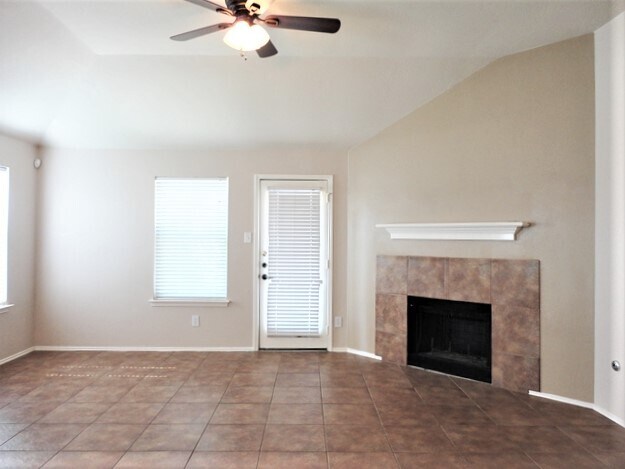 Building Photo - 2606 Slider Ct