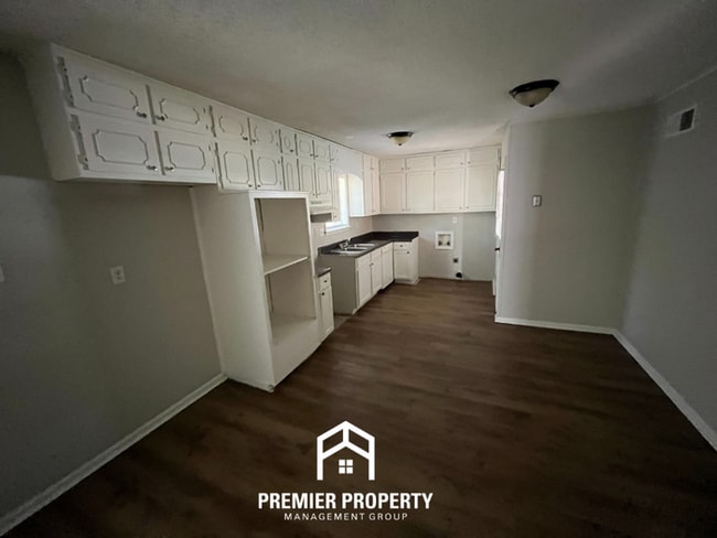 Building Photo - 3821 Oak Lake Ln