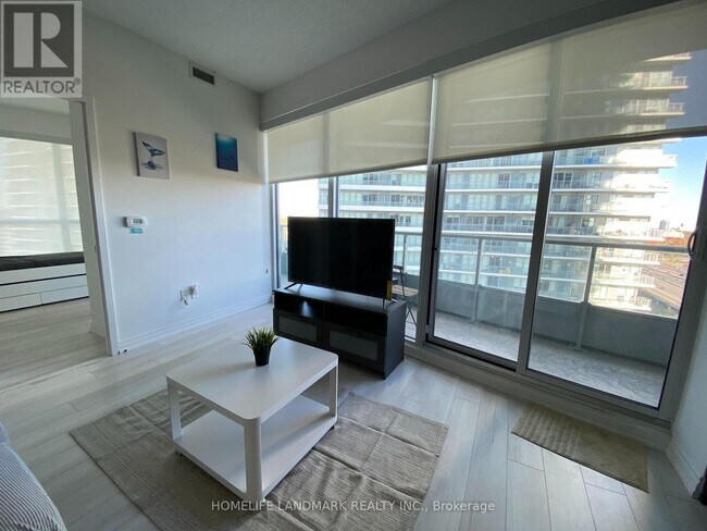 Building Photo - 115 McMahon Dr