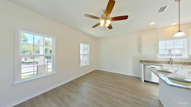 Foto del edificio - 2 bedroom in PENSACOLA FL 32501