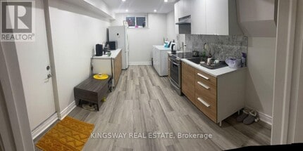 Building Photo - 134 Oxford St