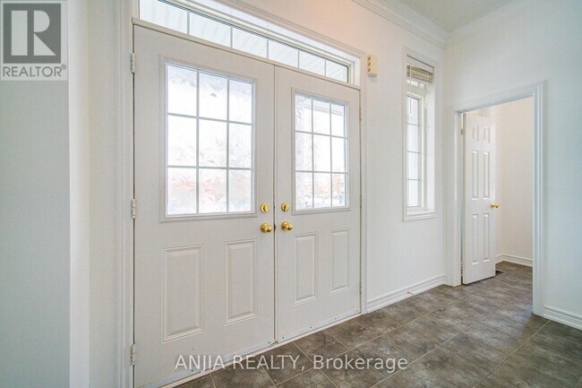 Building Photo - 1137 Quick St