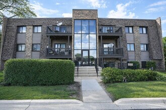 Building Photo - 1486 Stonebridge Cir