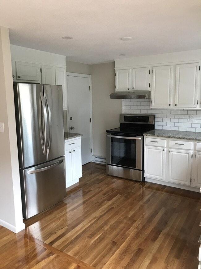 626-628 Summer St. - 626-628 Summer St. Apartment