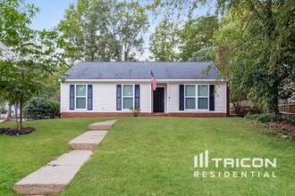 Building Photo - 6701 Hickory Trace Dr