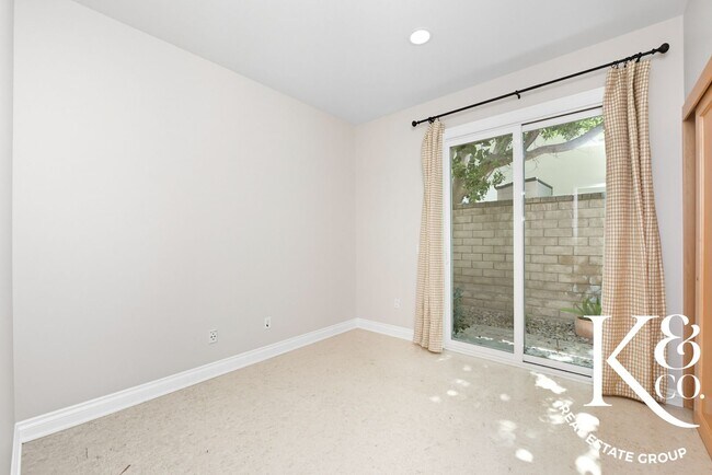 Building Photo - Immaculate 4-Bedroom Home in Sought-After ...