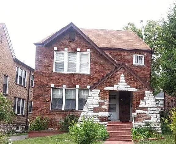 Primary Photo - 7104 Tulane Ave