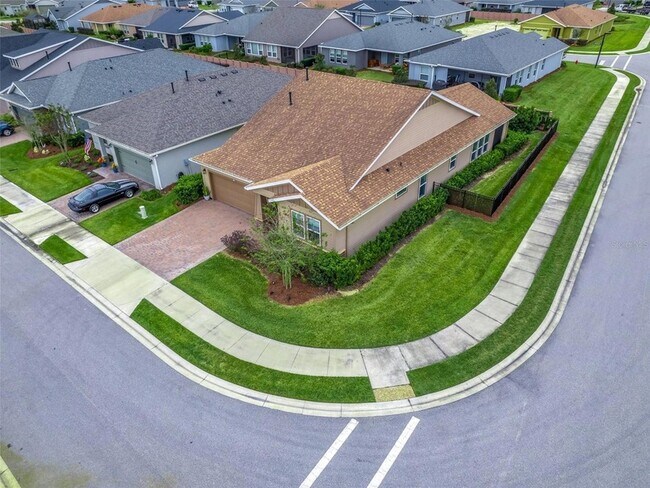 Building Photo - 5672 NW 40th Pl