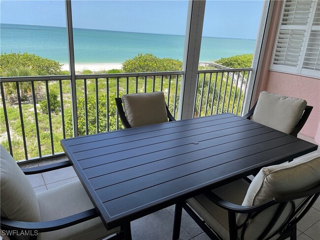Foto del edificio - 255 Barefoot Beach Blvd