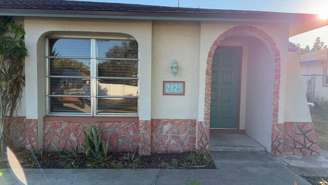 Photo - 2823-2825 SW Santa Barbara Pl Townhome