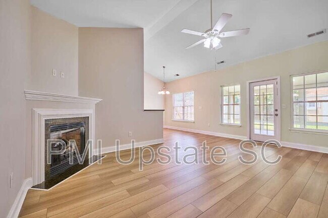 Building Photo - 5 Norwell Ln