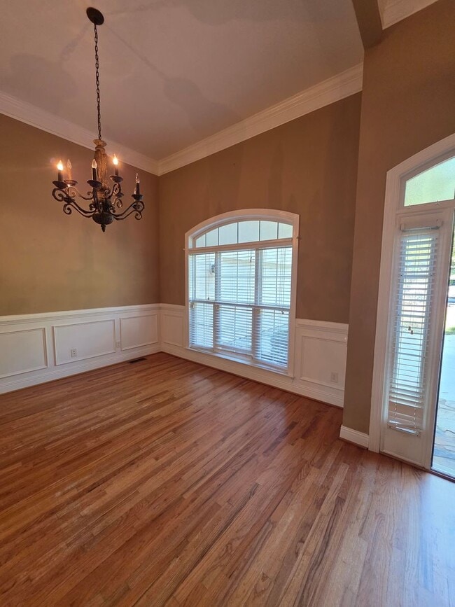 Foto del edificio - 306 Lochleven Ct