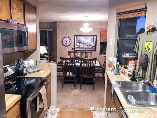 Building Photo - 2 br, 2 bath Condo - 8461 Via Mallorca #19