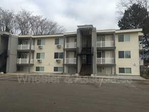 Building Photo - 520 E 4400 S