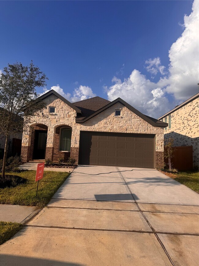 Building Photo - 21626 Carbonari Dr