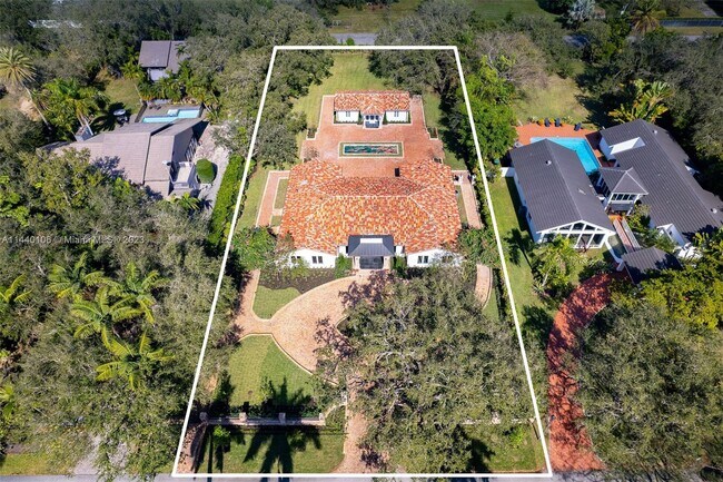 Foto del edificio - 9435 SW 100th St