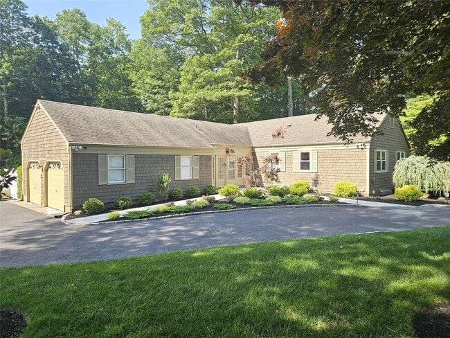 Building Photo - 45 Woodchuck Hollow Ln
