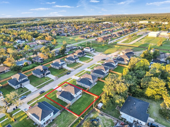 Foto del edificio - 422 Magnolia Ln