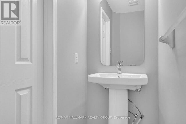 Building Photo - 337 Brigitta St