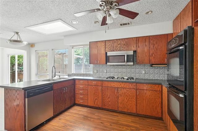 Building Photo - 1744 Hartford Dr
