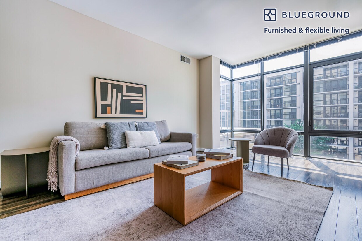 Foto principal - 1825 7th St NW