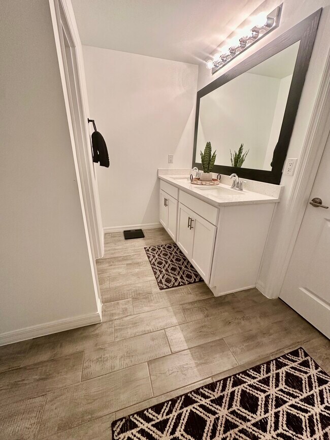 Foto del edificio - 1614 NE 2nd Pl