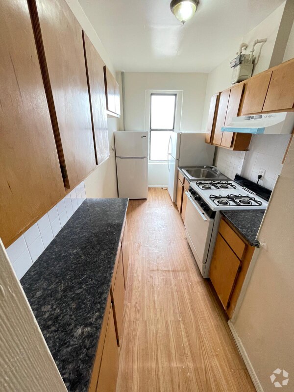 Building Photo - 229 W 232nd St