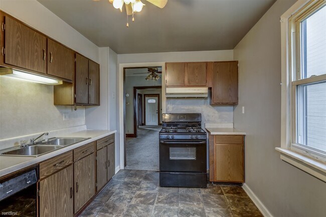 Foto del edificio - 2 br, 1 bath House - 47 Hill St