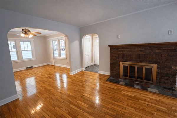 Building Photo - 532 E Greenlawn Ave